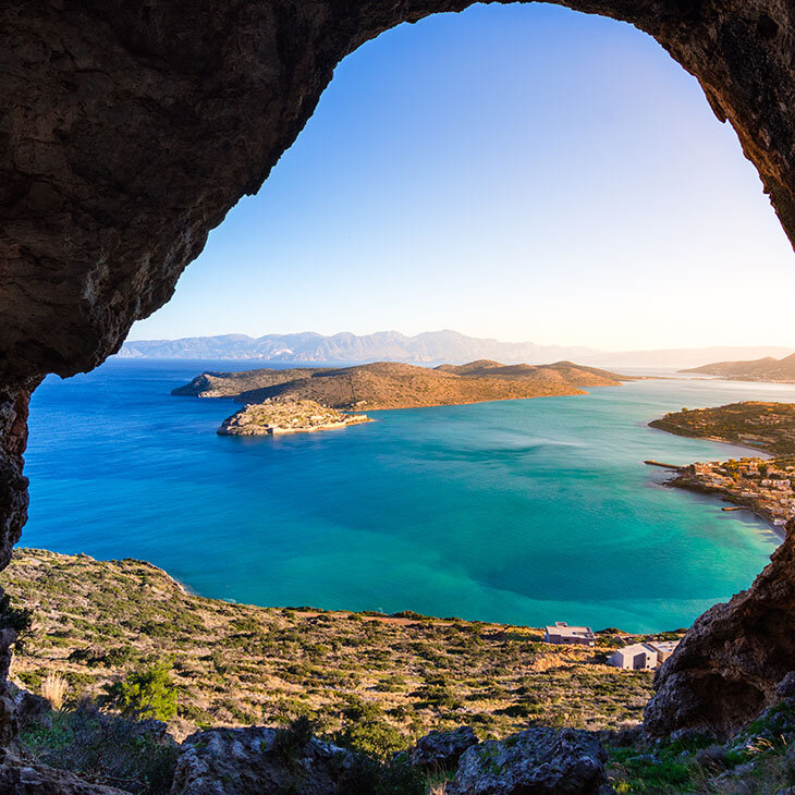 Dans les murs de l'îlot forteresse de Spinalonga,