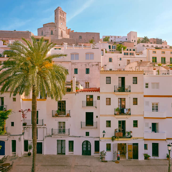 A l'ombre des remparts d'Ibiza,