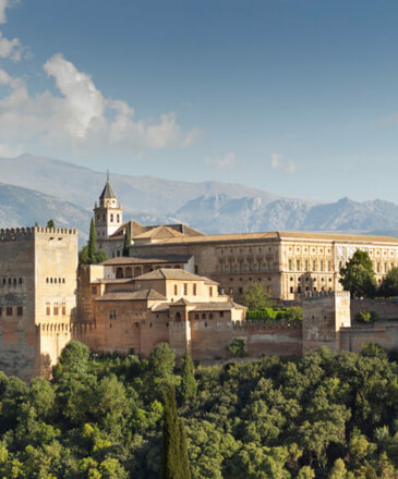 Andalousie, Castille, Minorque : Une Odyssée de Charme