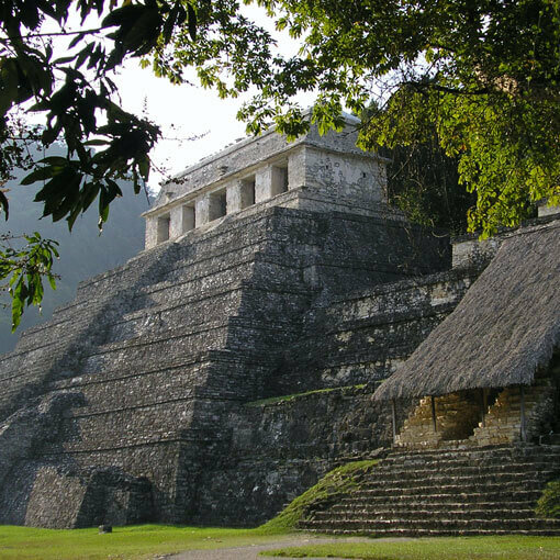 temples Mayas